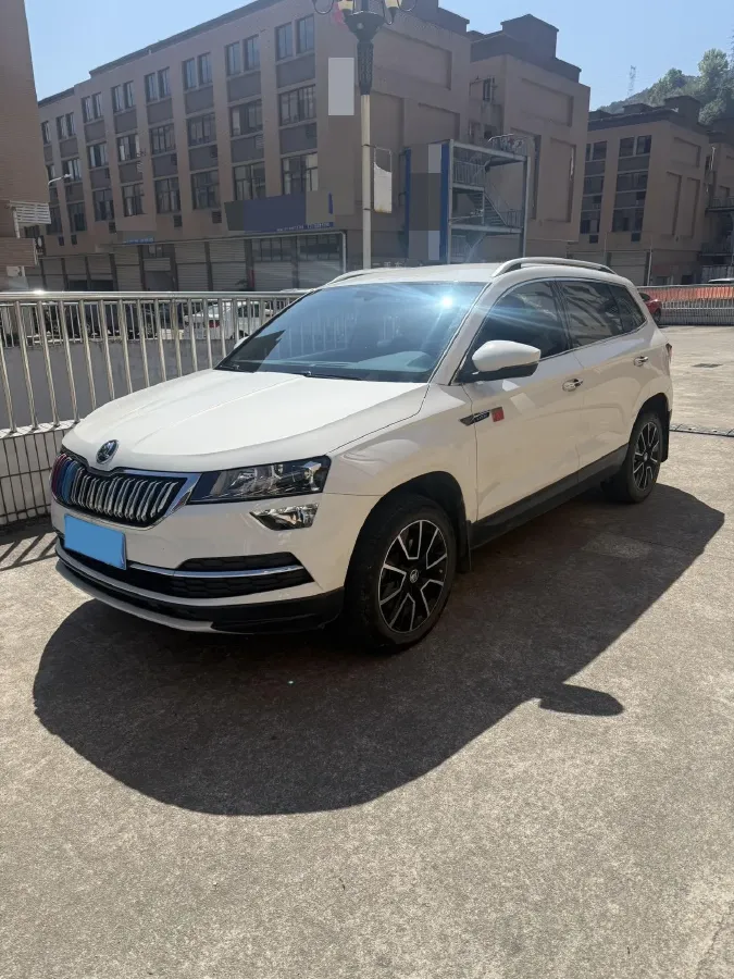 2020 Skoda Karoq 1.4T 150HP L4 7DCT,autocango,china used car exporter,china ev exporter,chinese used car exporter,chinese used ev exporter
