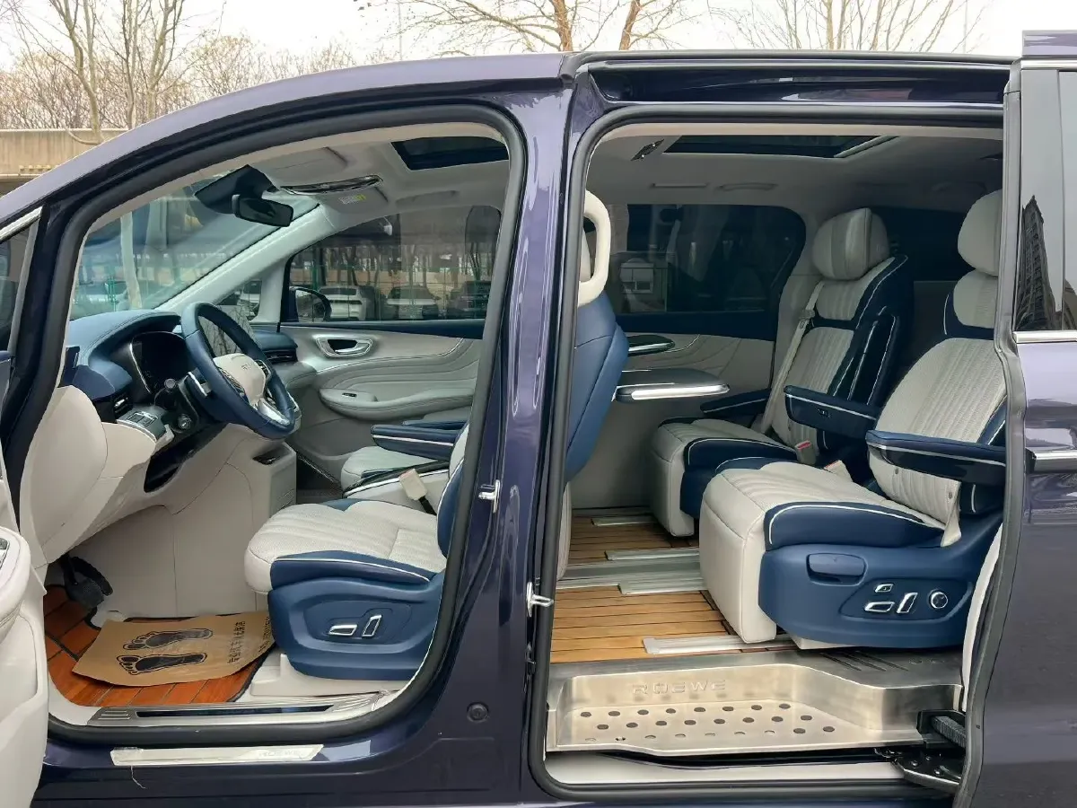 2022 Roewe iMAX8 2.0T 234HP L4 8AT,autocango,china used car exporter,china ev exporter,chinese used car exporter,chinese used ev exporter