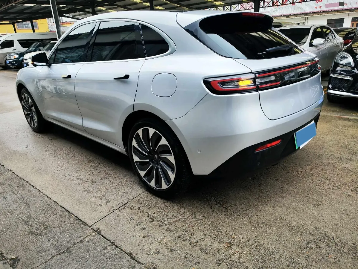 2022 AITO AITO M5 Range Extended 125HP REEV 40KWH,autocango,china used car exporter,china ev exporter,chinese used car exporter,chinese used ev exporter