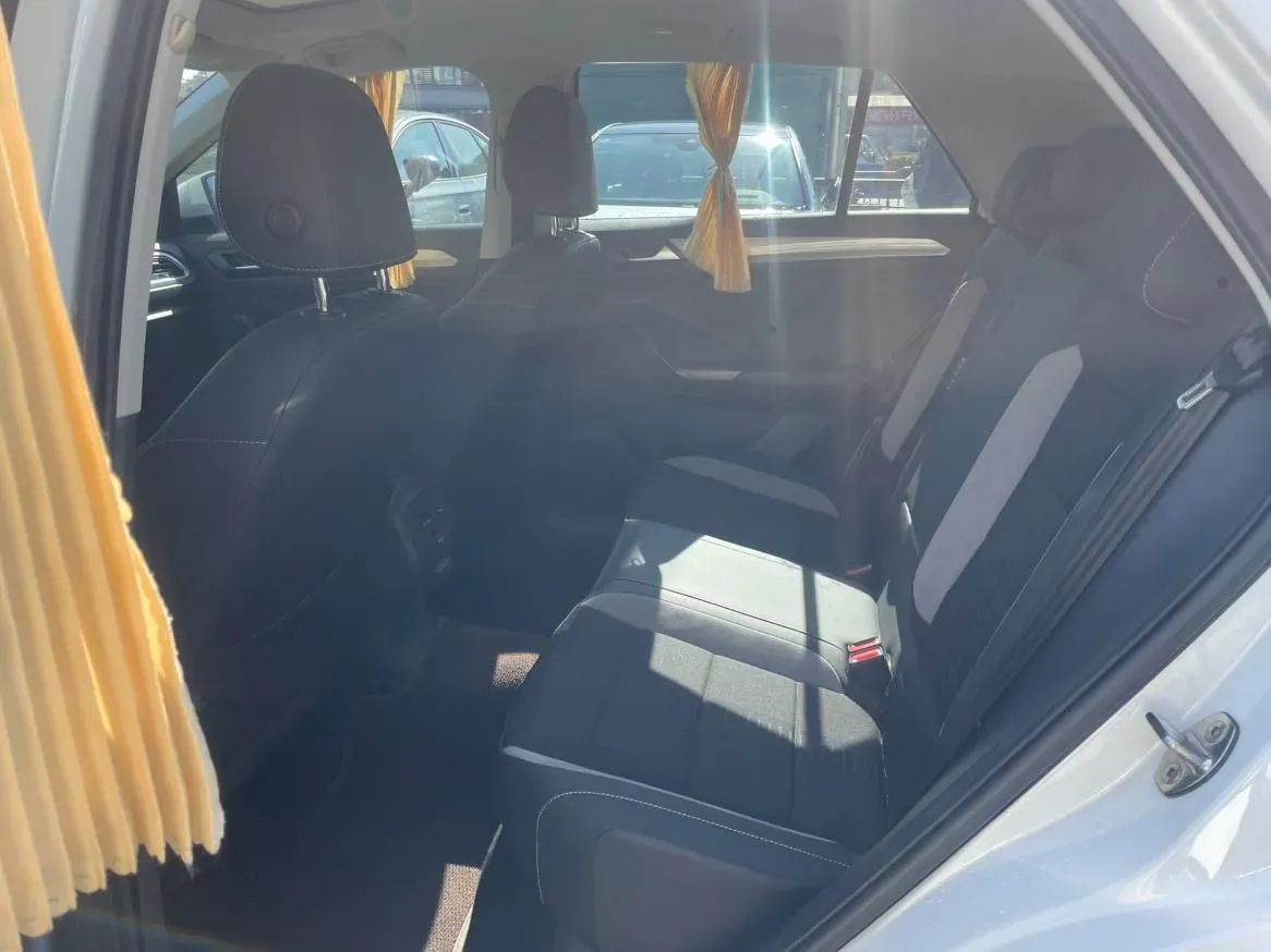 2021 Volkswagen T-Roc 1.4T 150HP L4 7DCT,autocango,china used car exporter,china ev exporter,chinese used car exporter,chinese used ev exporter