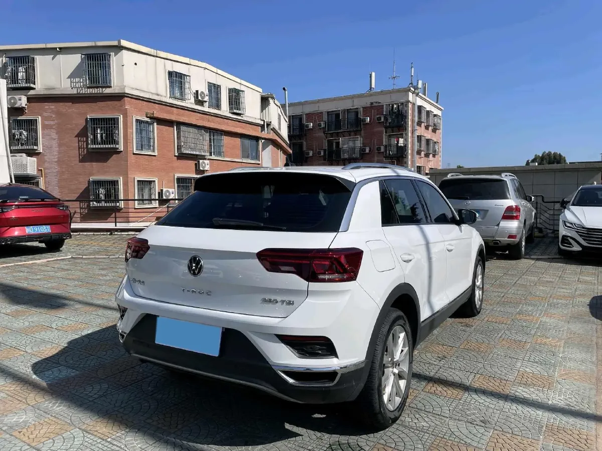 2021 Volkswagen T-Roc 1.4T 150HP L4 7DCT,autocango,china used car exporter,china ev exporter,chinese used car exporter,chinese used ev exporter