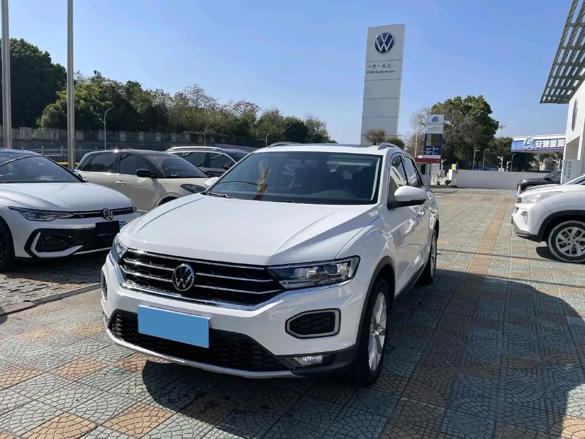 2021 Volkswagen T-Roc 1.4T 150HP L4 7DCT,autocango,china used car exporter,china ev exporter,chinese used car exporter,chinese used ev exporter