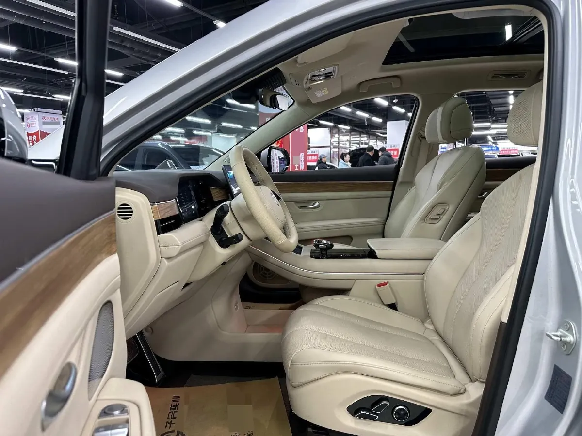 2024 Ford Transit 2.0T 143HP L4 9AT,autocango,china used car exporter,china ev exporter,chinese used car exporter,chinese used ev exporter