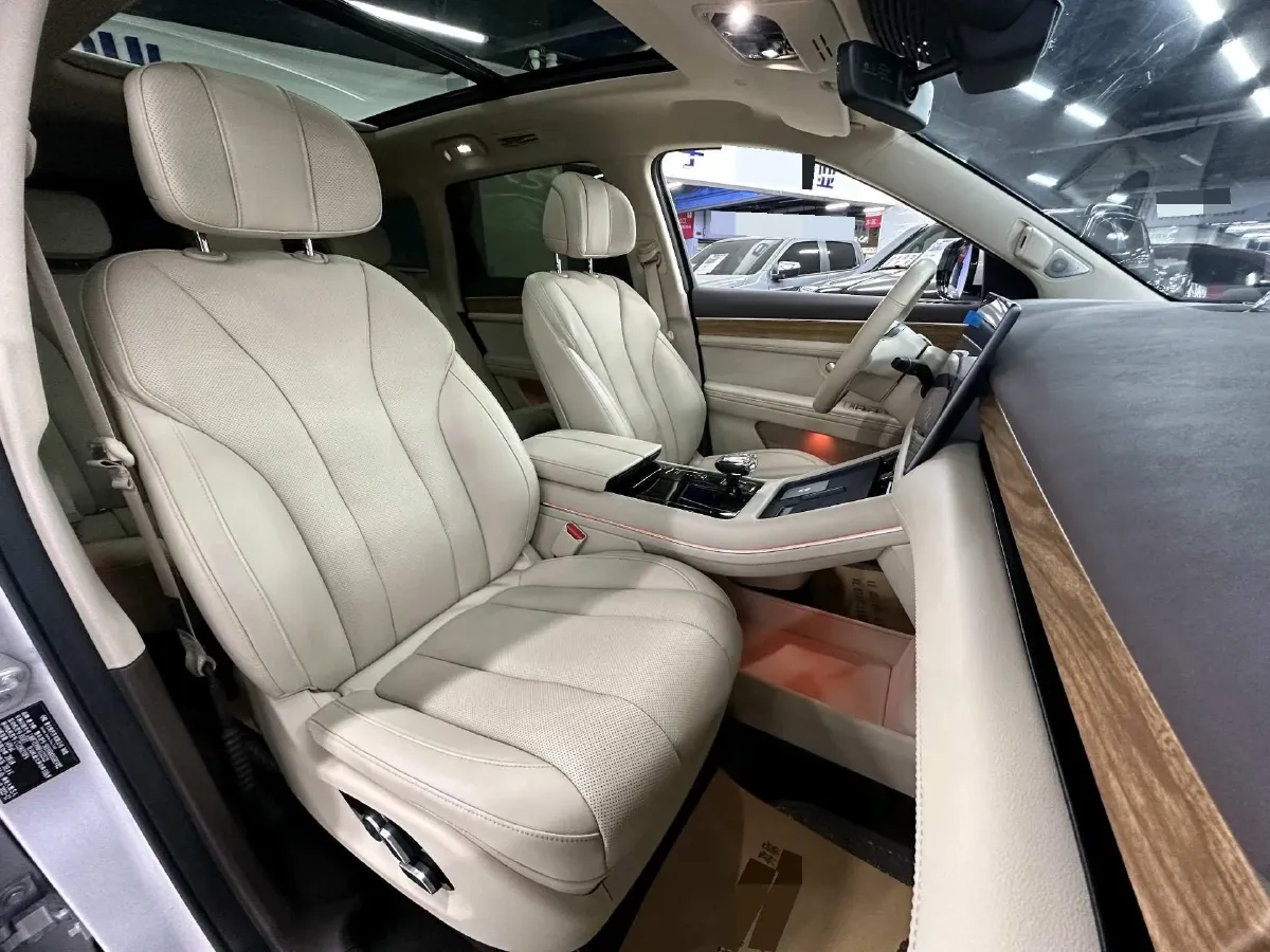 2024 Ford Transit 2.0T 143HP L4 9AT,autocango,china used car exporter,china ev exporter,chinese used car exporter,chinese used ev exporter