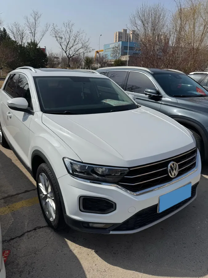 2019 Volkswagen T-Roc 1.4T 131HP L4 7DCT,autocango,china used car exporter,china ev exporter,chinese used car exporter,chinese used ev exporter