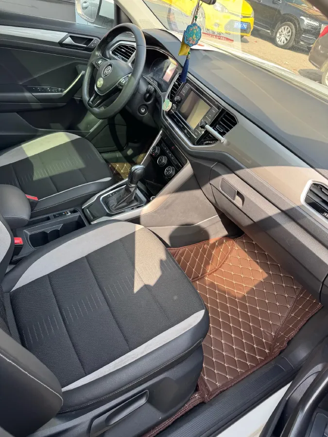 2019 Volkswagen T-Roc 1.4T 131HP L4 7DCT,autocango,china used car exporter,china ev exporter,chinese used car exporter,chinese used ev exporter
