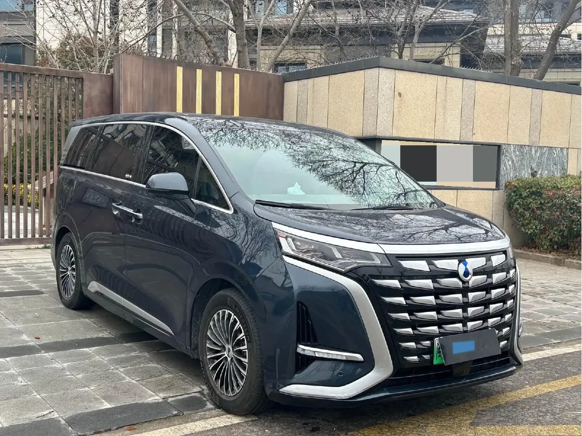 2022 Mercedes-Benz GLC Class 2.0T 197HP L4 9AT,autocango,china used car exporter,china ev exporter,chinese used car exporter,chinese used ev exporter