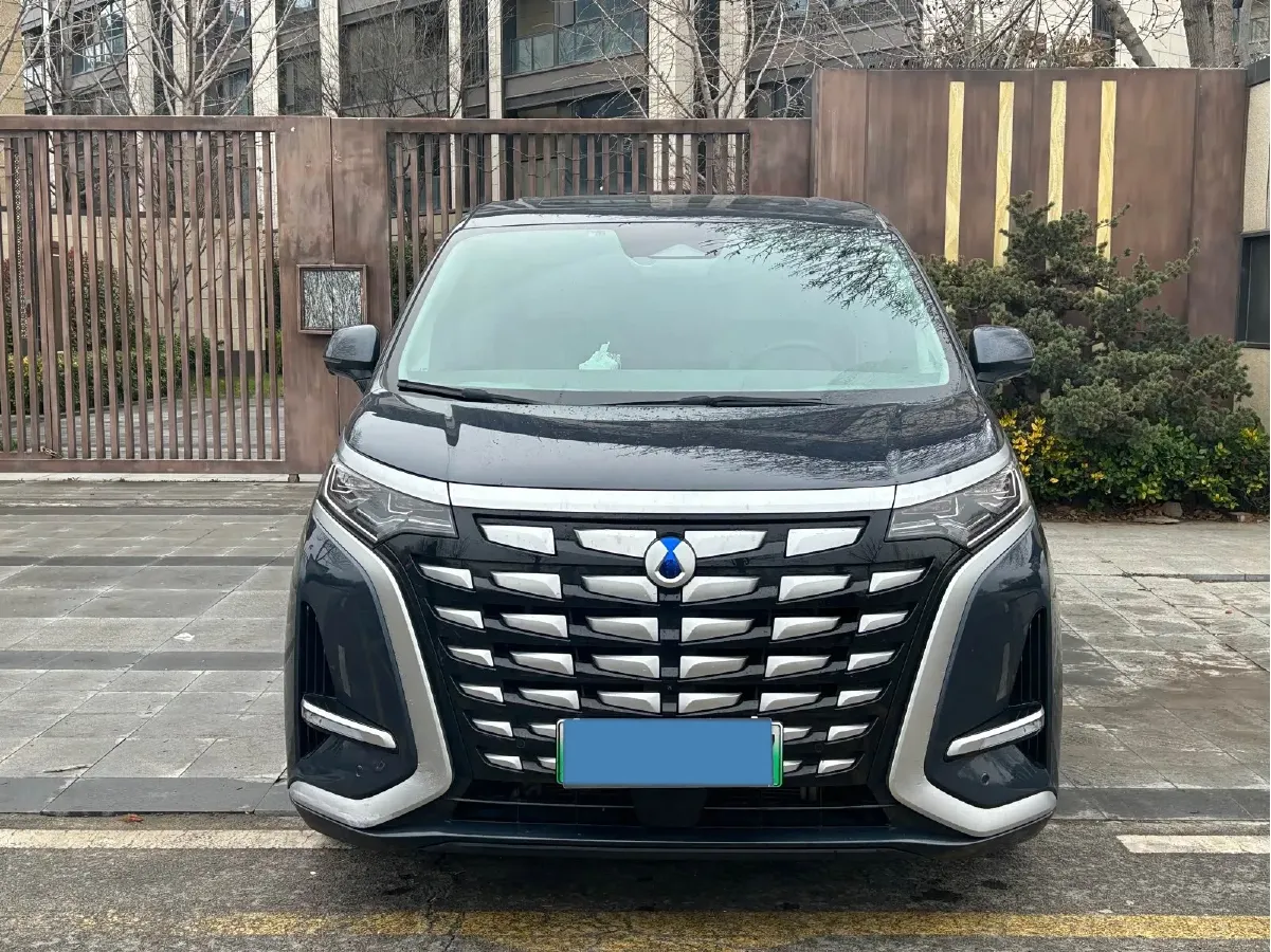 2022 Mercedes-Benz GLC Class 2.0T 197HP L4 9AT,autocango,china used car exporter,china ev exporter,chinese used car exporter,chinese used ev exporter