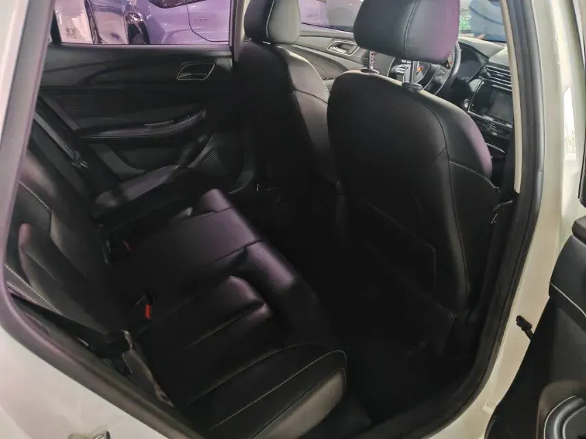 2018 Roewe Ei5 BEV 35KWH,autocango,china used car exporter,china ev exporter,chinese used car exporter,chinese used ev exporter