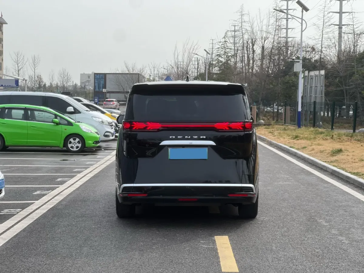 2024 Denza D9 1.5T 139HP L4 E-CVT PHEV 20.39KWH,autocango,china used car exporter,china ev exporter,chinese used car exporter,chinese used ev exporter
