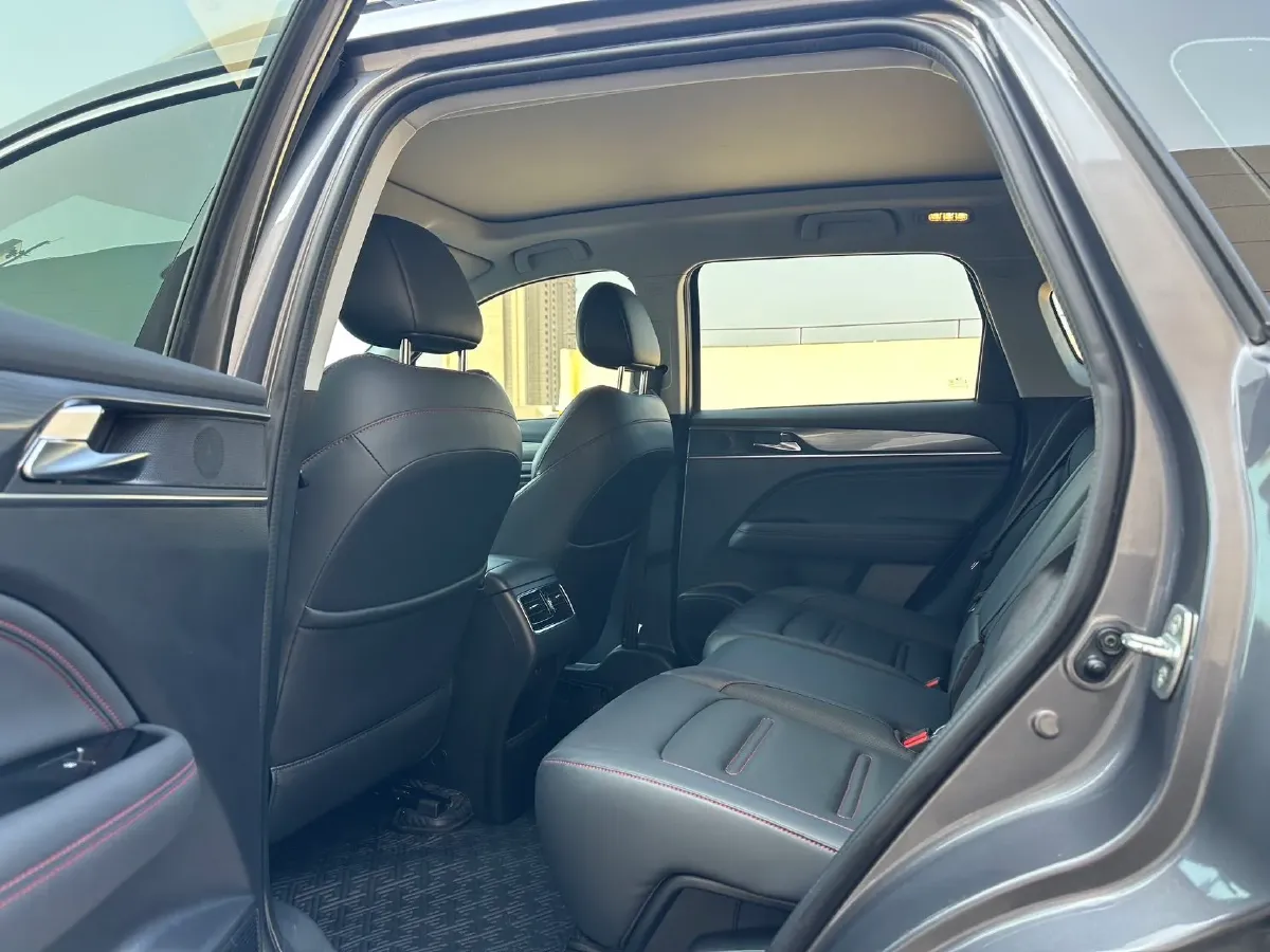 2022 GAC Trumpchi GS4 Plus 2.0T 252HP L4 6AT,autocango,china used car exporter,china ev exporter,chinese used car exporter,chinese used ev exporter