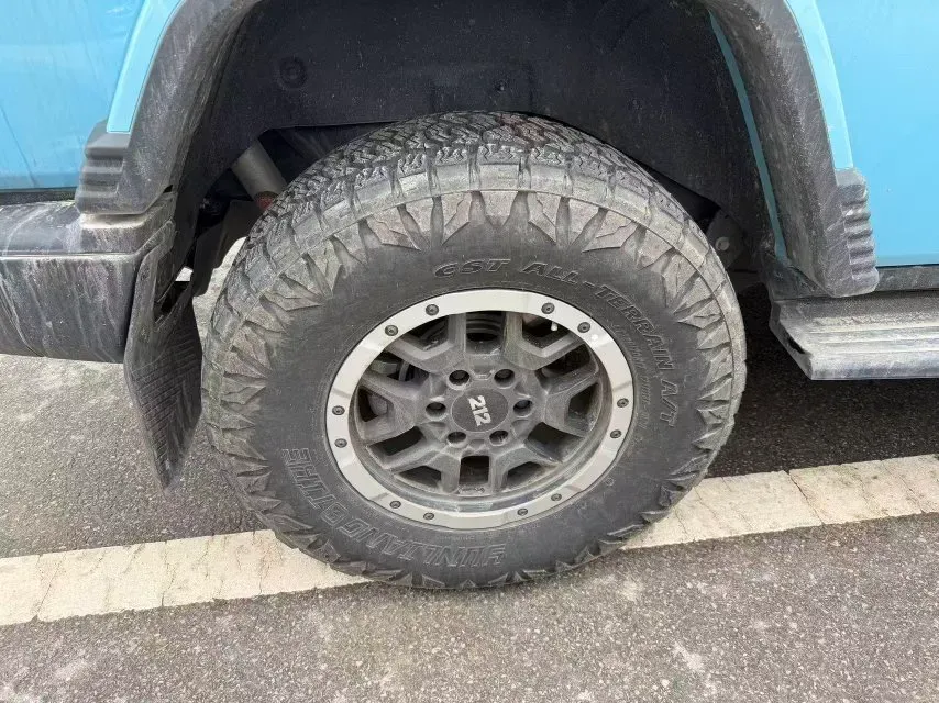 2025 212 212 T01 2.0T 252HP L4 8AT,autocango,china used car exporter,china ev exporter,chinese used car exporter,chinese used ev exporter