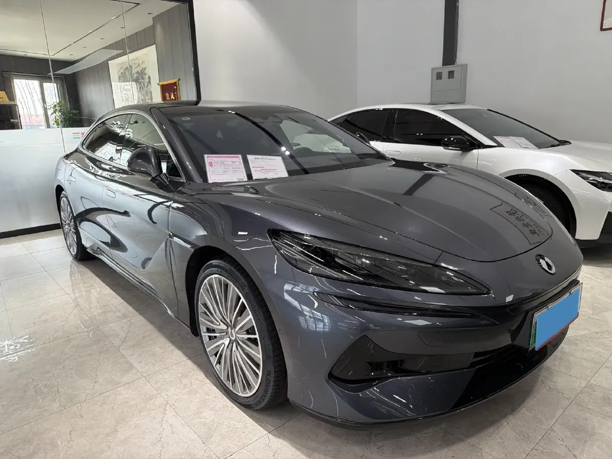 2024 Denza DenzaZ9 2.0T 207HP L4 E-CVT PHEV 38.5KWH,autocango,china used car exporter,china ev exporter,chinese used car exporter,chinese used ev exporter