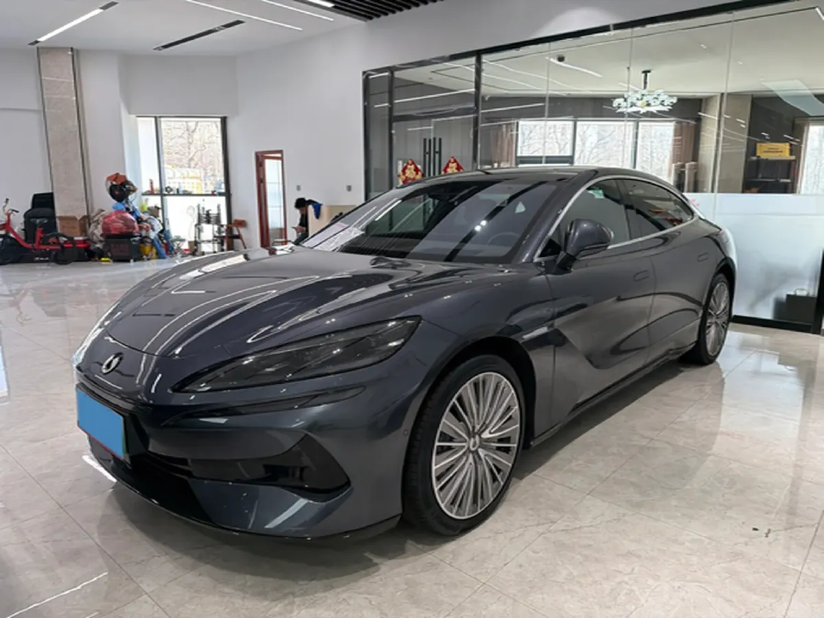 2024 Denza DenzaZ9 2.0T 207HP L4 E-CVT PHEV 38.5KWH,autocango,china used car exporter,china ev exporter,chinese used car exporter,chinese used ev exporter