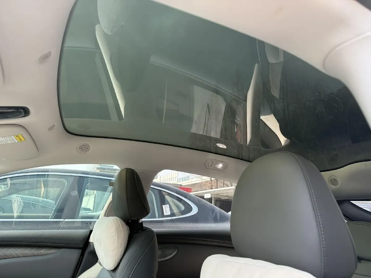 2025 IM LS6 BEV 75KWH,autocango,china used car exporter,china ev exporter,chinese used car exporter,chinese used ev exporter