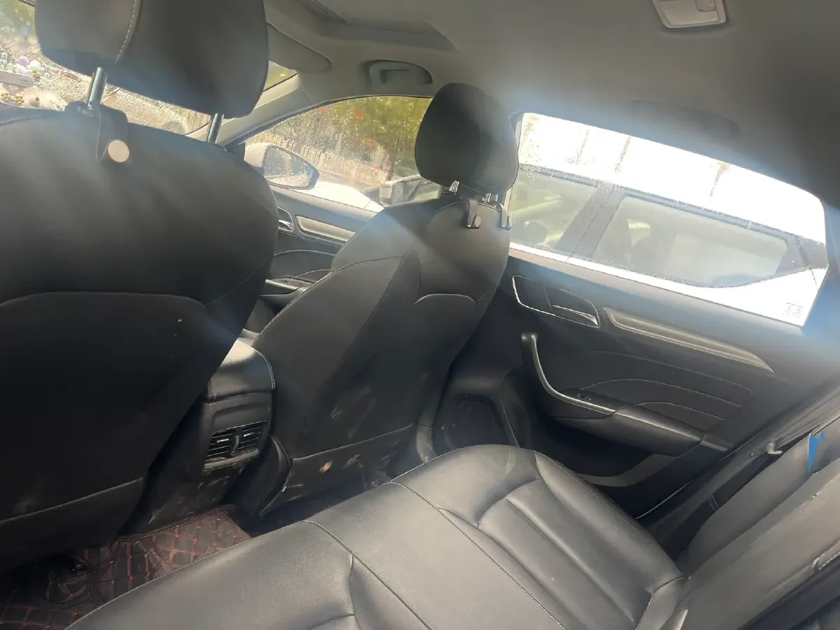 2019 Roewe i6 1.6L 125HP L4 CVT,autocango,china used car exporter,china ev exporter,chinese used car exporter,chinese used ev exporter