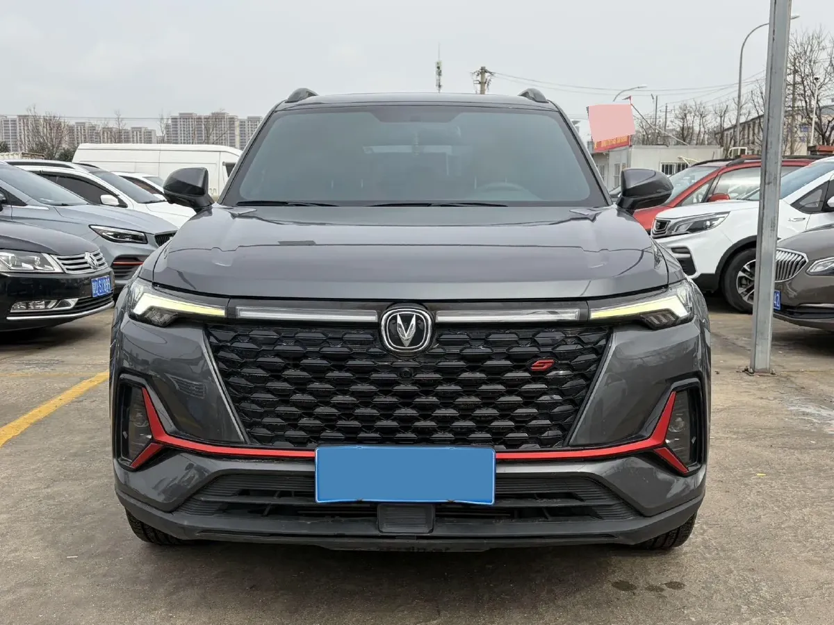 2022 ChangAn CS35 Plus 1.4T 160HP L4 7DCT,autocango,china used car exporter,china ev exporter,chinese used car exporter,chinese used ev exporter