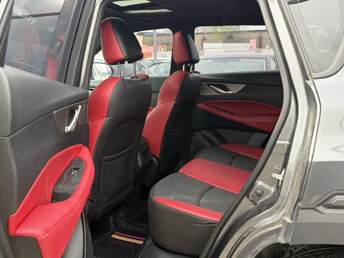 2022 ChangAn CS35 Plus 1.4T 160HP L4 7DCT,autocango,china used car exporter,china ev exporter,chinese used car exporter,chinese used ev exporter