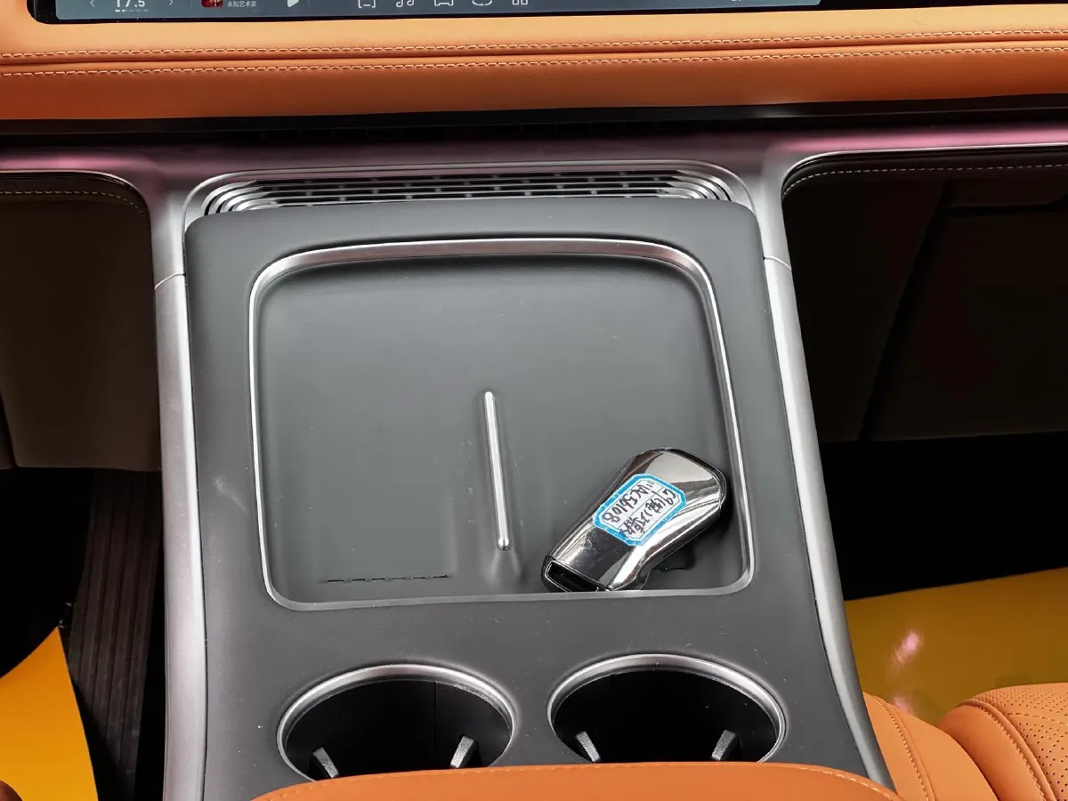 2025 Xpeng G9 BEV 79KWH,autocango,china used car exporter,china ev exporter,chinese used car exporter,chinese used ev exporter