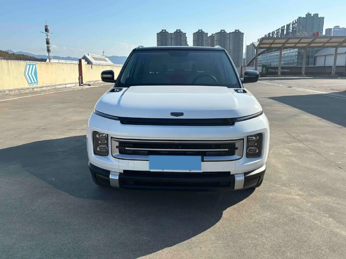 2023 Geely ICON 1.5T 181HP L4 7DCT,autocango,china used car exporter,china ev exporter,chinese used car exporter,chinese used ev exporter