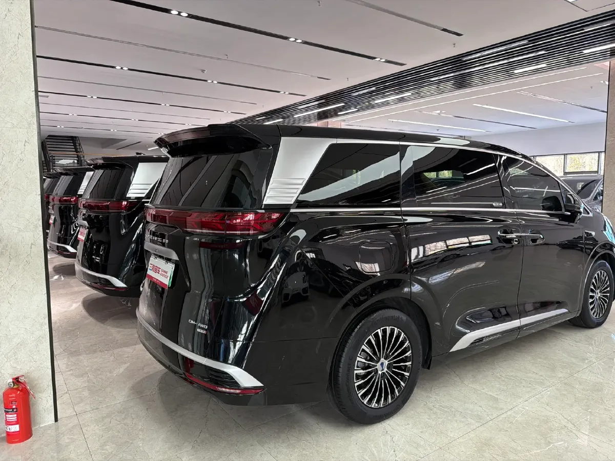2025 Denza D9 1.5T 156HP L4 E-CVT PHEV 40KWH,autocango,china used car exporter,china ev exporter,chinese used car exporter,chinese used ev exporter