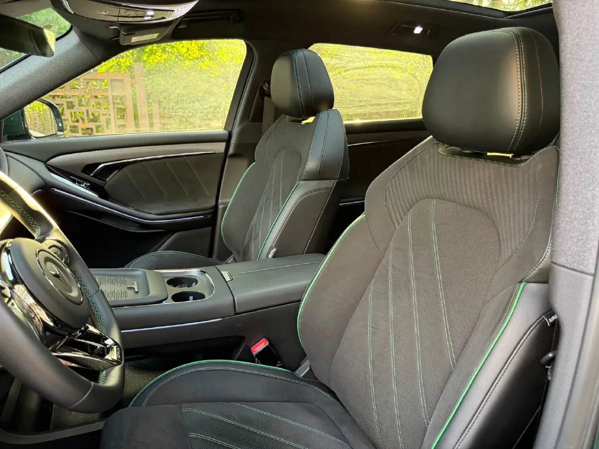 2025 Voyah FREE 1.5T 150HP L4 REEV 43KWH,autocango,china used car exporter,china ev exporter,chinese used car exporter,chinese used ev exporter