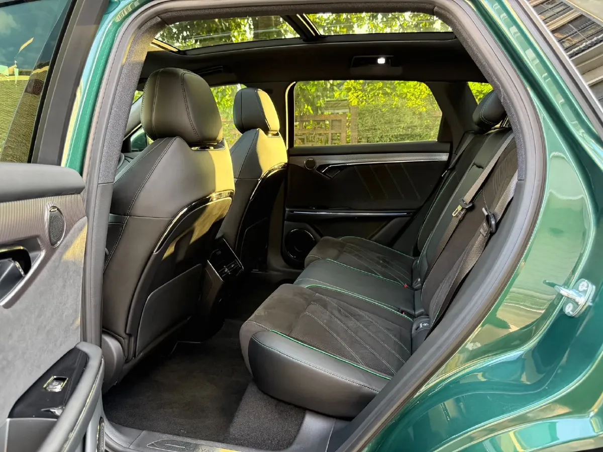 2025 Voyah FREE 1.5T 150HP L4 REEV 43KWH,autocango,china used car exporter,china ev exporter,chinese used car exporter,chinese used ev exporter