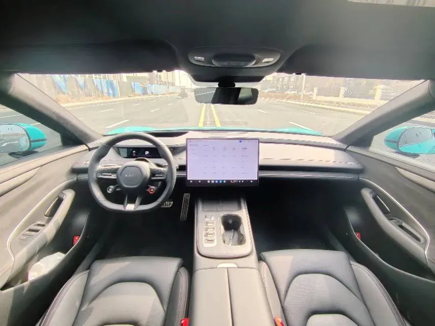 2024 MI SU7 BEV 101KWH,autocango,china used car exporter,china ev exporter,chinese used car exporter,chinese used ev exporter