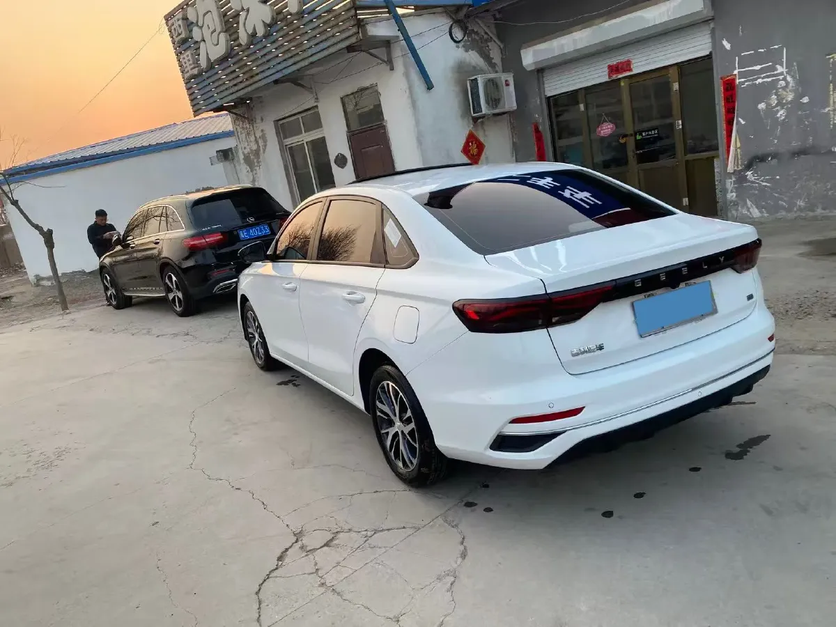 2023 Geely Emgrand 1.5L 127HP L4 5MT,autocango,china used car exporter,china ev exporter,chinese used car exporter,chinese used ev exporter