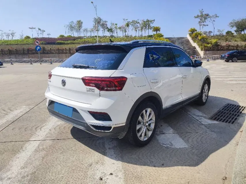 2018 Mitsubishi Eclipse Cross 1.5T 170HP L4 CVT,autocango,china used car exporter,china ev exporter,chinese used car exporter,chinese used ev exporter