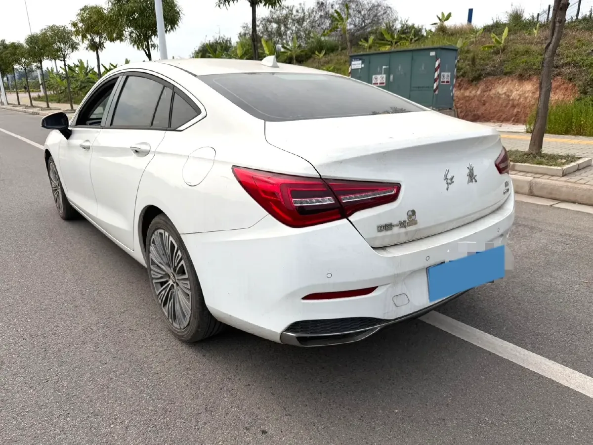 2022 HongQi H5 1.5T 169HP L4 7DCT,autocango,china used car exporter,china ev exporter,chinese used car exporter,chinese used ev exporter