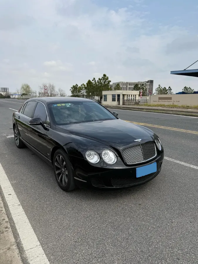 2012 Bentley Flying Spur 6.0T 560HP W12 6AT,autocango,china used car exporter,china ev exporter,chinese used car exporter,chinese used ev exporter