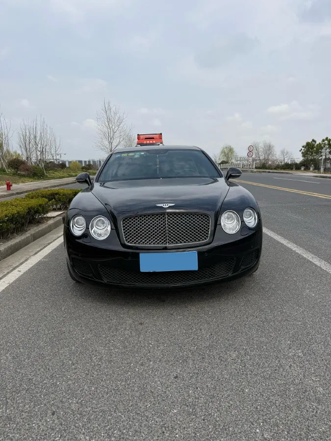 2012 Bentley Flying Spur 6.0T 560HP W12 6AT,autocango,china used car exporter,china ev exporter,chinese used car exporter,chinese used ev exporter