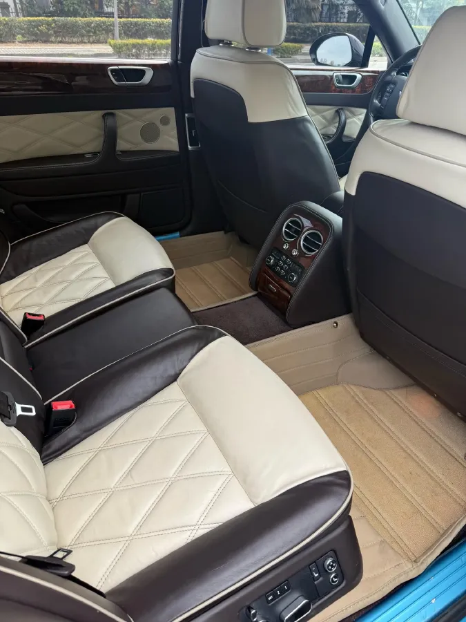 2012 Bentley Flying Spur 6.0T 560HP W12 6AT,autocango,china used car exporter,china ev exporter,chinese used car exporter,chinese used ev exporter
