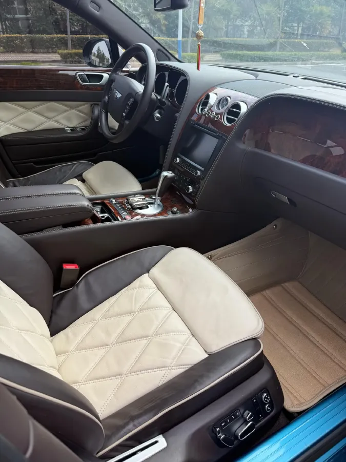 2012 Bentley Flying Spur 6.0T 560HP W12 6AT,autocango,china used car exporter,china ev exporter,chinese used car exporter,chinese used ev exporter