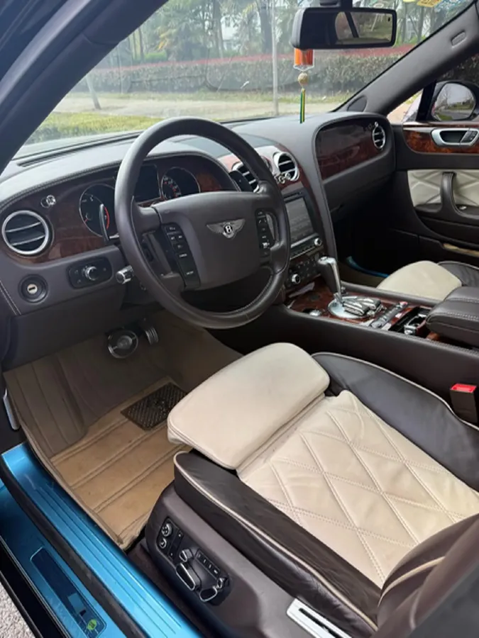 2012 Bentley Flying Spur 6.0T 560HP W12 6AT,autocango,china used car exporter,china ev exporter,chinese used car exporter,chinese used ev exporter