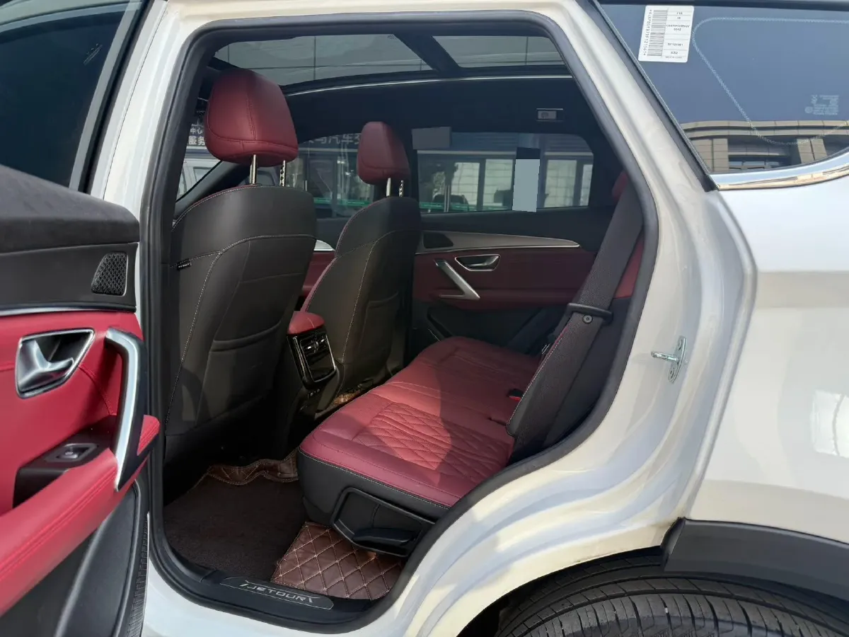 2024 Jetour X70 Plus 1.5T 156HP L4 6DCT,autocango,china used car exporter,china ev exporter,chinese used car exporter,chinese used ev exporter