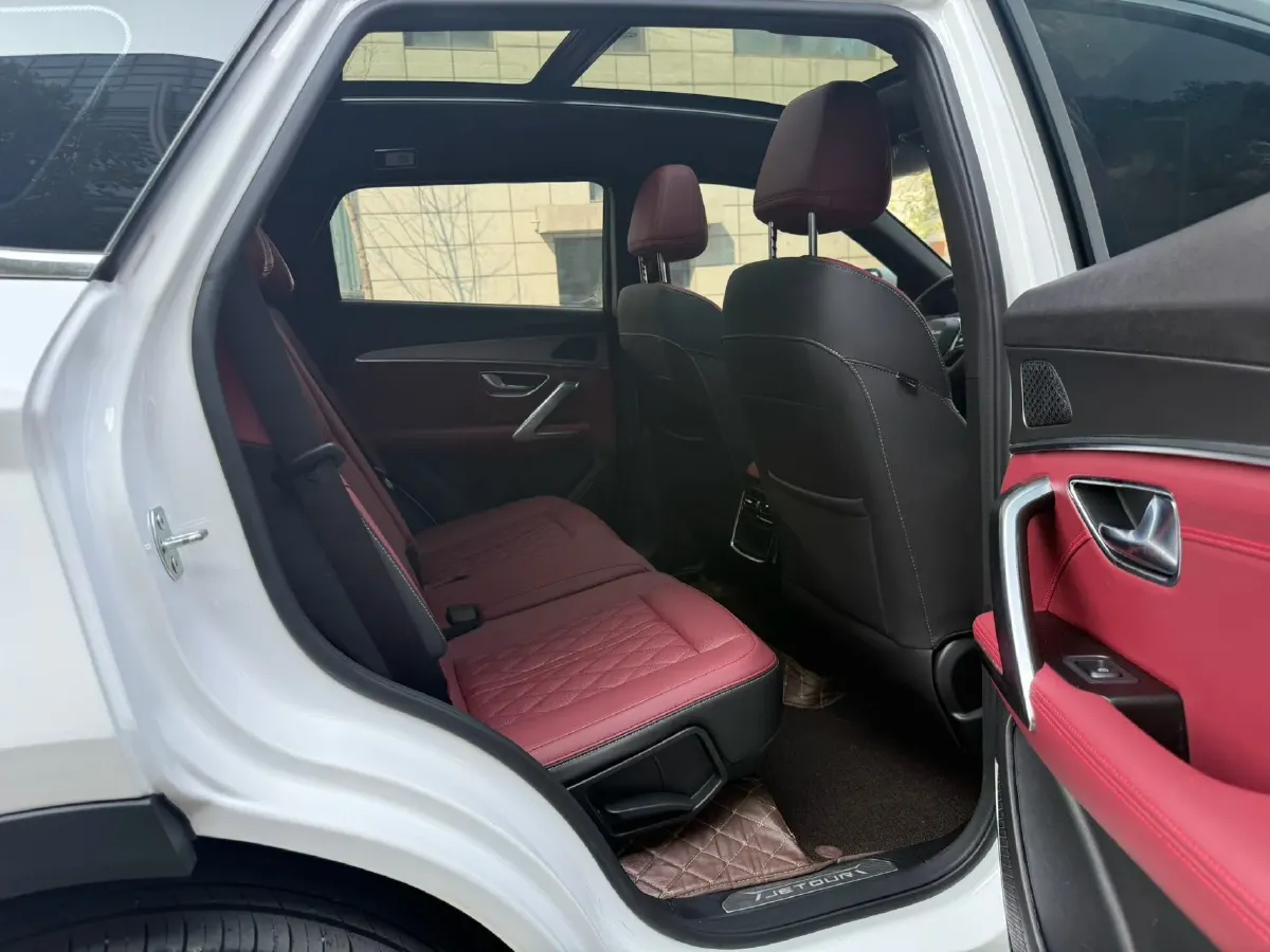 2024 Jetour X70 Plus 1.5T 156HP L4 6DCT,autocango,china used car exporter,china ev exporter,chinese used car exporter,chinese used ev exporter