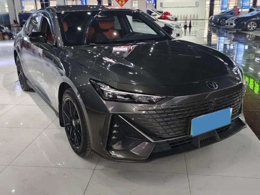 2023 ChangAn UNI-V iDD 1.5T 170HP L4 6TCT PHEV 18.4KWH,autocango,china used car exporter,china ev exporter,chinese used car exporter,chinese used ev exporter