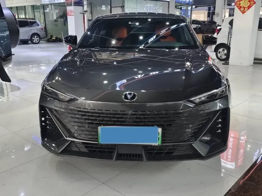 2023 ChangAn UNI-V iDD 1.5T 170HP L4 6TCT PHEV 18.4KWH,autocango,china used car exporter,china ev exporter,chinese used car exporter,chinese used ev exporter