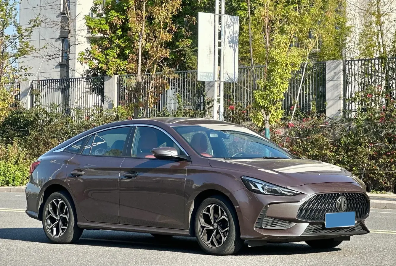 2021 MG 5 1.5L 120HP L4 5MT,autocango,china used car exporter,china ev exporter,chinese used car exporter,chinese used ev exporter