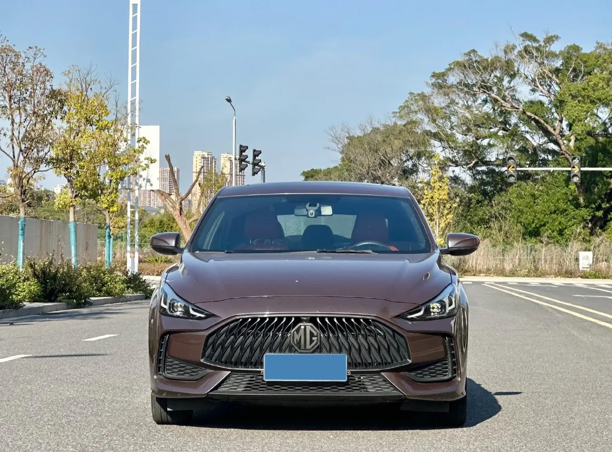 2021 MG 5 1.5L 120HP L4 5MT,autocango,china used car exporter,china ev exporter,chinese used car exporter,chinese used ev exporter