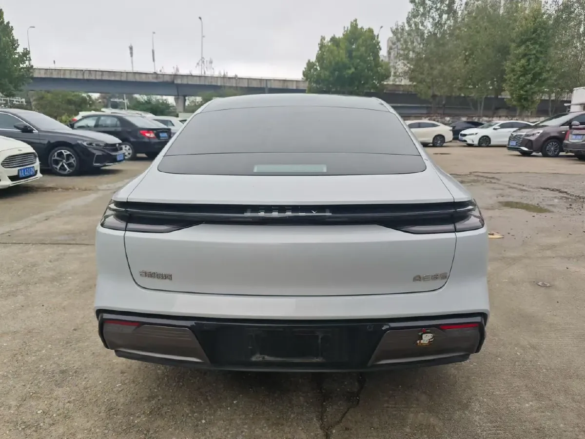 2024 Geely Galaxy E8 BEV 76KWH,autocango,china used car exporter,china ev exporter,chinese used car exporter,chinese used ev exporter