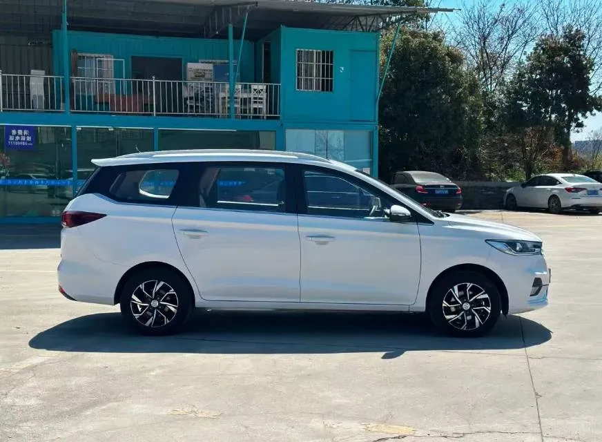 2018 BaoJun 530 1.5T 150HP L4 6MT,autocango,china used car exporter,china ev exporter,chinese used car exporter,chinese used ev exporter