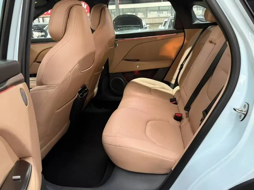 2024 ARCFOX αT5 BEV 65KWH,autocango,china used car exporter,china ev exporter,chinese used car exporter,chinese used ev exporter