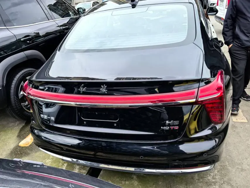 2024 HongQi H5 2.0T 224HP L4 8AT,autocango,china used car exporter,china ev exporter,chinese used car exporter,chinese used ev exporter