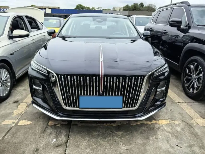 2024 HongQi H5 2.0T 224HP L4 8AT,autocango,china used car exporter,china ev exporter,chinese used car exporter,chinese used ev exporter