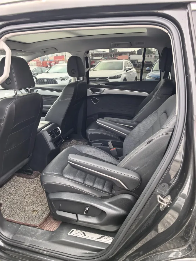 2021 Volkswagen Talagon 2.0T 220HP L4 7DCT,autocango,china used car exporter,china ev exporter,chinese used car exporter,chinese used ev exporter