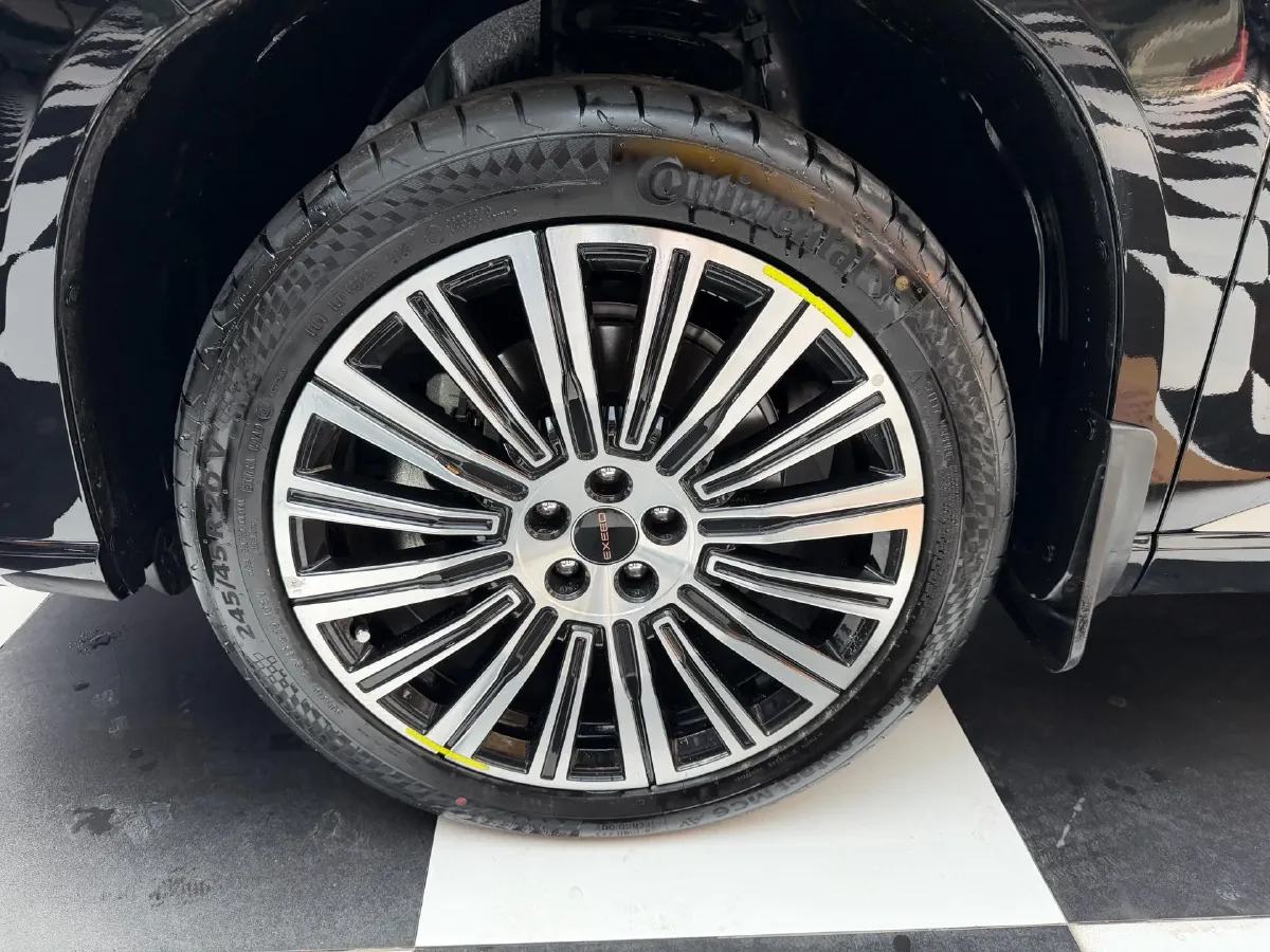 2025 Exceed VXC-DM 1.5T 156HP L4 3DHT PHEV 34.46KWH,autocango,china used car exporter,china ev exporter,chinese used car exporter,chinese used ev exporter