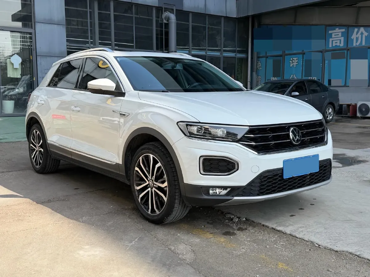 2021 Volkswagen T-Roc 1.4T 150HP L4 7DCT,autocango,china used car exporter,china ev exporter,chinese used car exporter,chinese used ev exporter